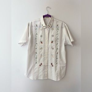 Wang Lih shirt. Beautiful details. Comes with an extra button.